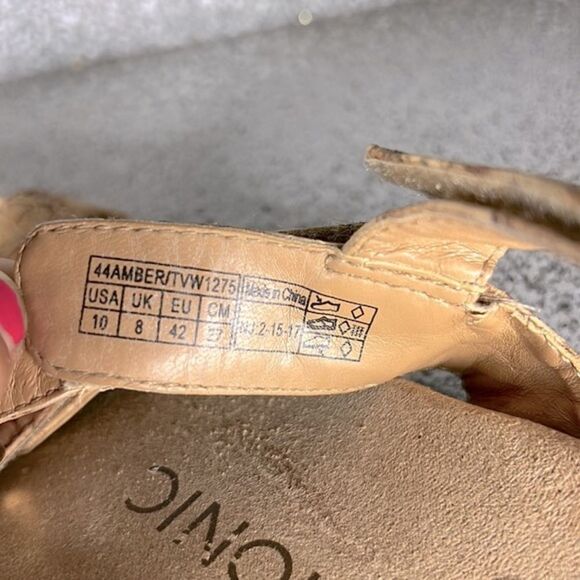 Vionic Amber Gold Cork Sandals Shoes Size 10 - Picture 9 of 9